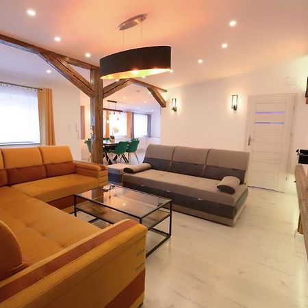 Aparthotel Zabrze, Apartamenty W Centrum Z Prywatnym Parkingiem Dış mekan fotoğraf