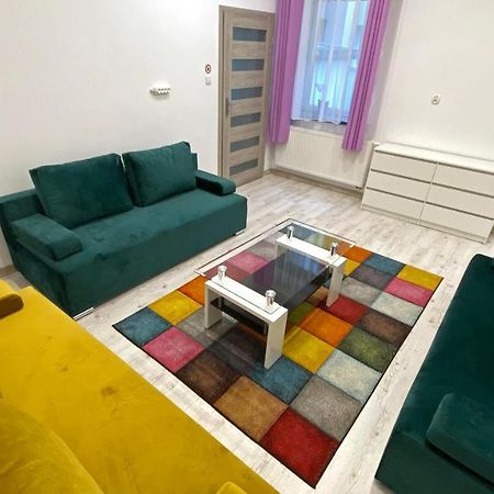 Aparthotel Zabrze, Apartamenty W Centrum Z Prywatnym Parkingiem Dış mekan fotoğraf
