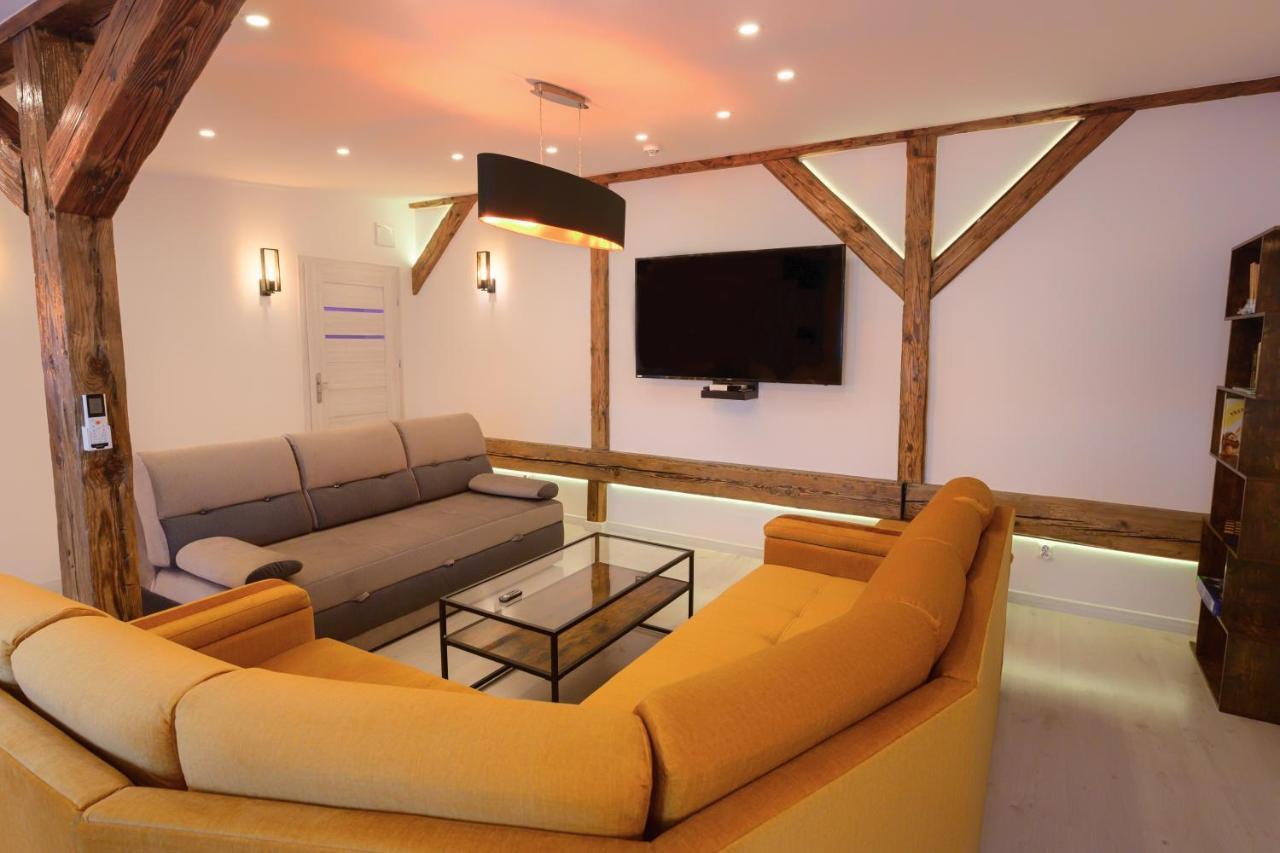 Aparthotel Zabrze, Apartamenty W Centrum Z Prywatnym Parkingiem Dış mekan fotoğraf